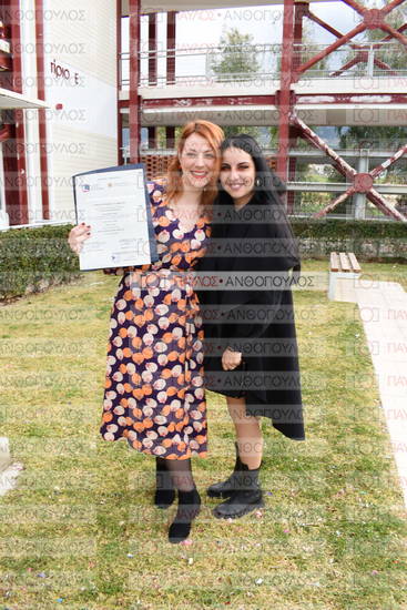 Δημιουργικη Γραφη