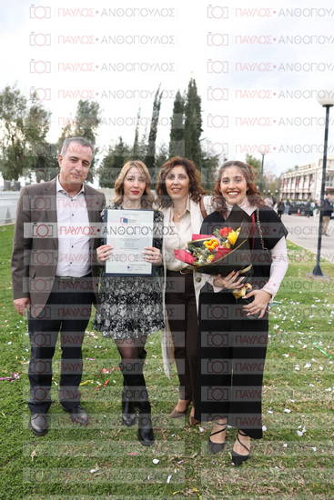 Νεώτερη και Σύγχρονη Ελληνική Ιστορία, Δημόσια Ιστορία