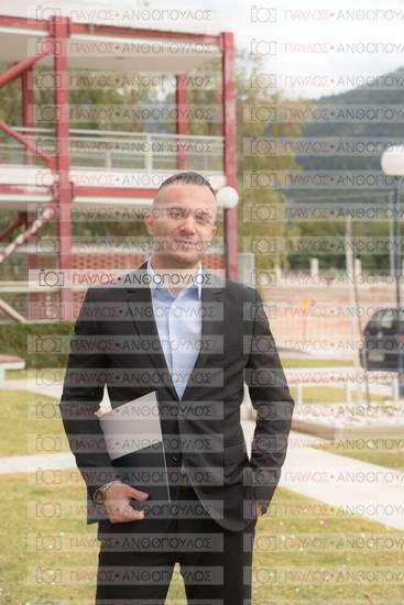 Νεώτερη και Σύγχρονη Ελληνική Ιστορία, Δημόσια Ιστορία